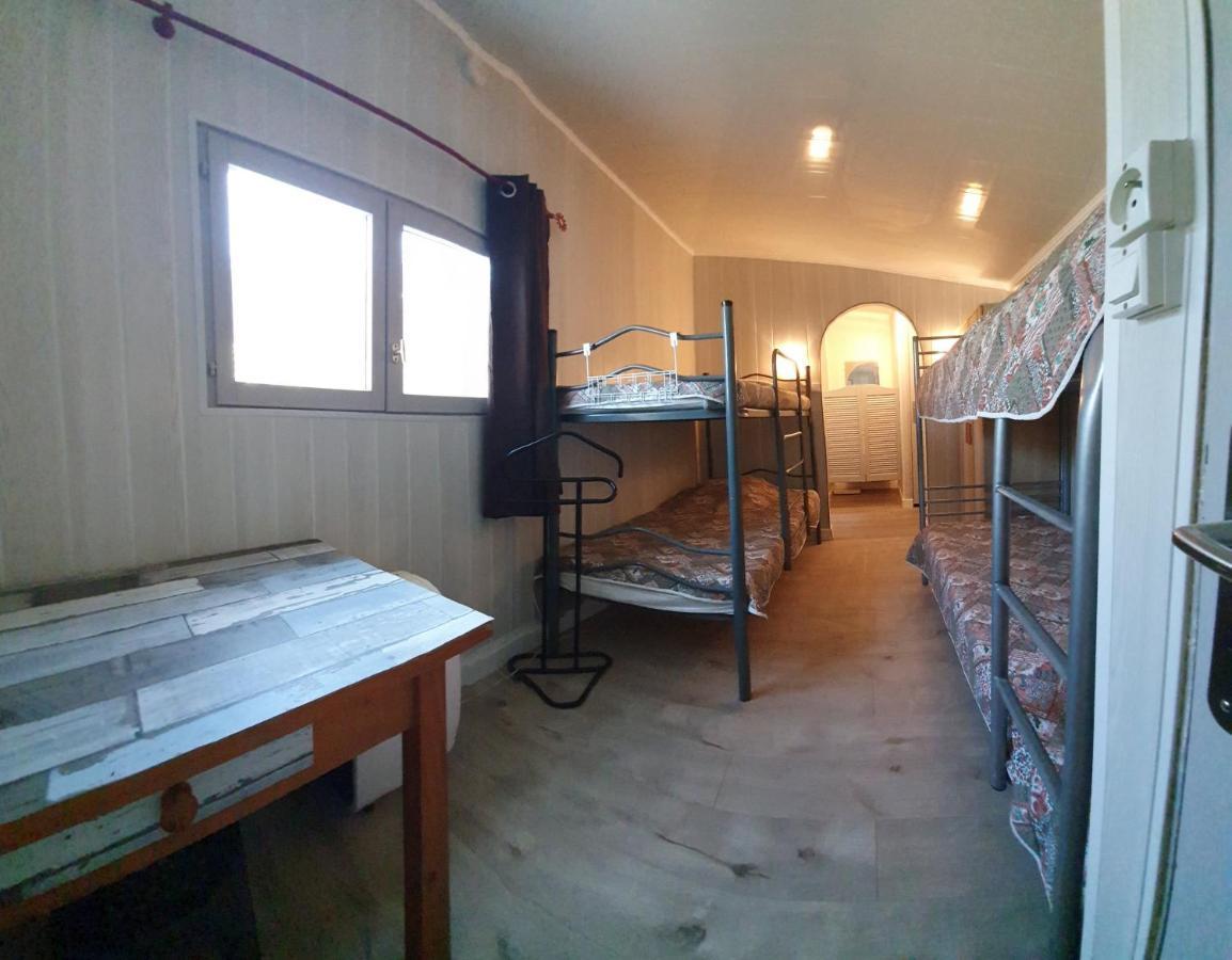Clematisso Hostel Lucciana  Ngoại thất bức ảnh